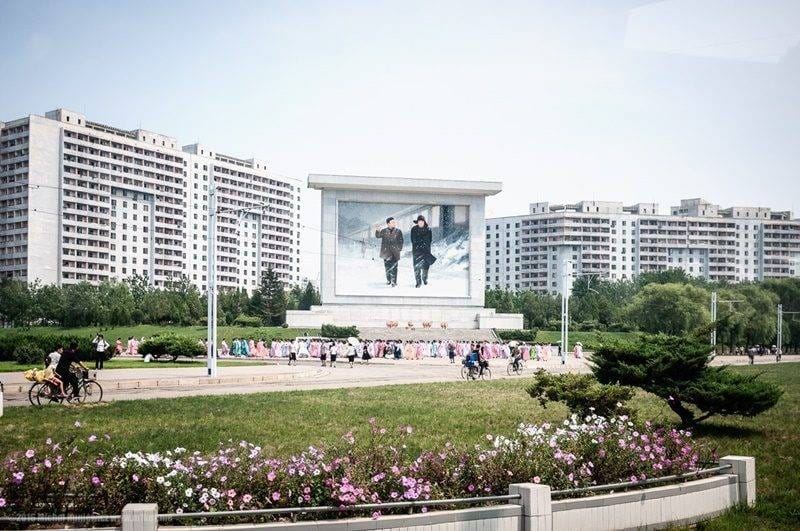 24-coreia-do-norte-adoracao