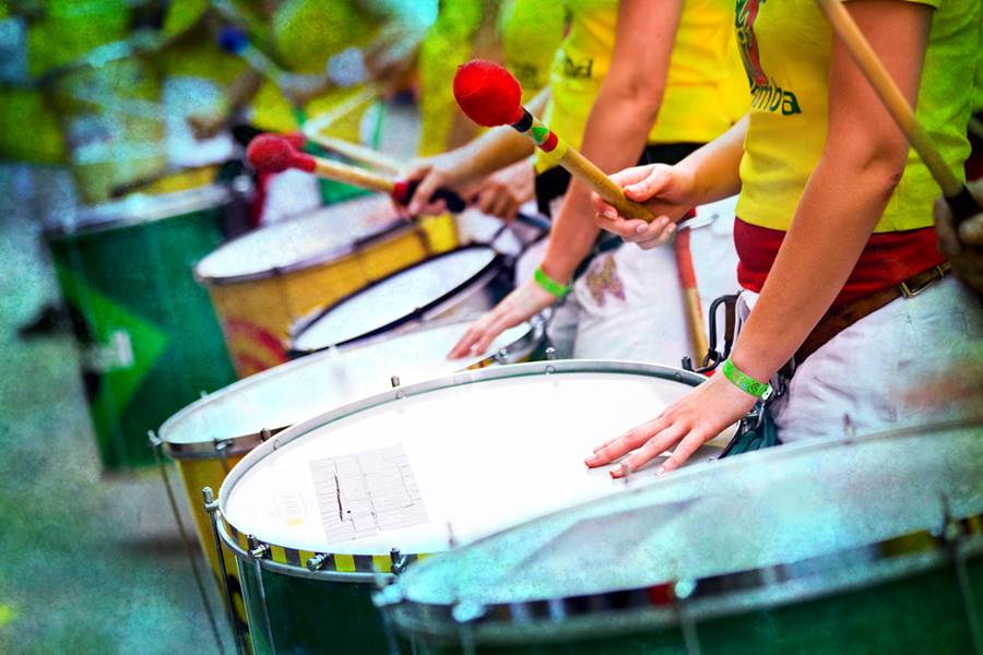 A comemoração do carnaval nas ruas