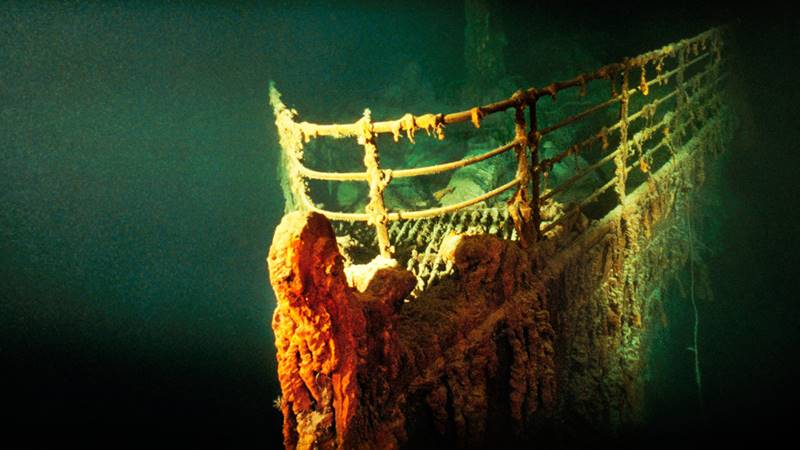 Farsa do Titanic e o barca que afundou
