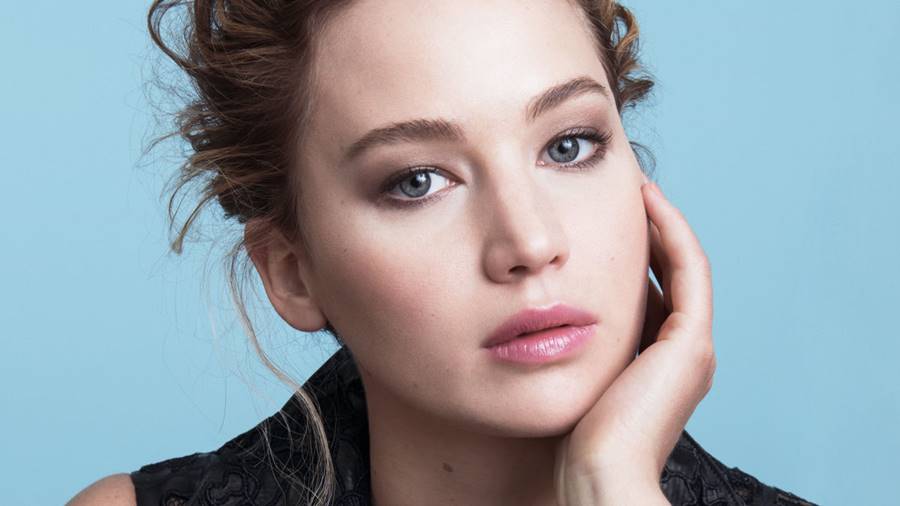 Jennifer Lawrence na lista das mulheres mais lindas do mundo.