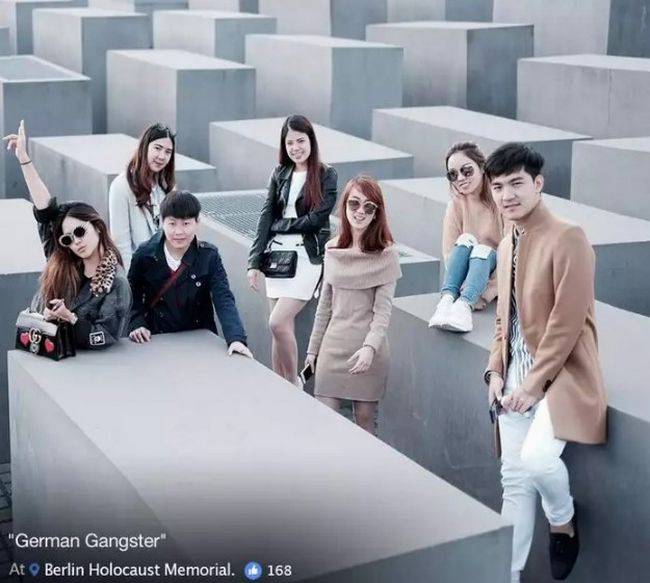 Montagens chocantes no Memorial do Holocausto