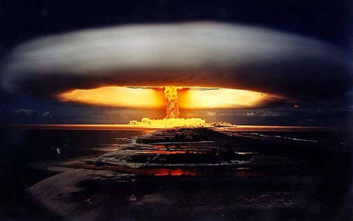 A explosão da bomba TSAR