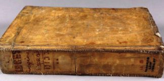 Algumas capas de livros do século 17 eram feitas com pele humana (1)